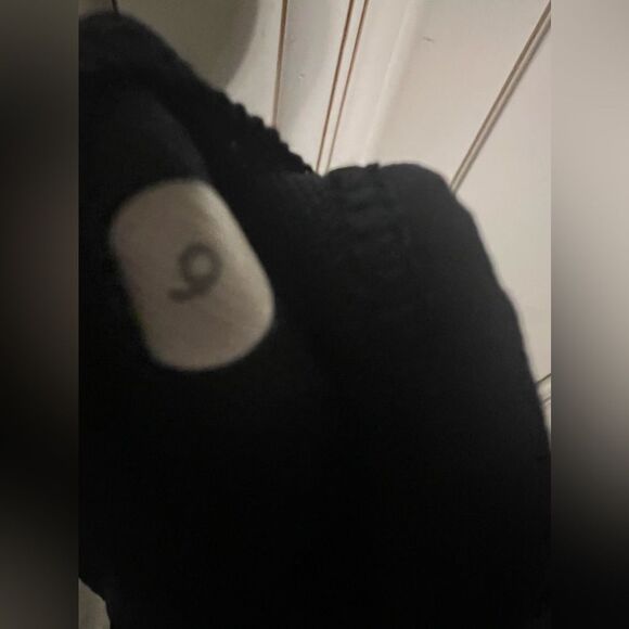 Lululemon Women's Energy Sports Bra Top Racerback Criss Cross Strappy Active 6 - Picture 6 of 7